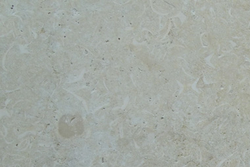 CREMA NOVELDA TUMBLED LIMESTONE